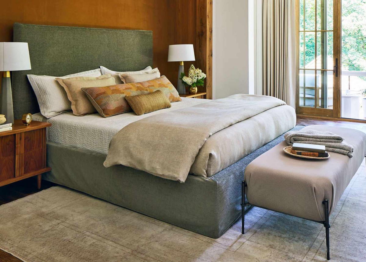 Chọn phòng ngủ ở hướng Nam, hướng Bắc. Theo phong thủy nhà ở, hướng Nam và hướng Bắc là những vị trí quan trọng ảnh hưởng đến chuyện con cái.