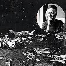 Sau đó, Vesna nhanh chóng được đưa đến bệnh viện điều trị. Sau một loạt kiểm tra, xét nghiệm, các bác sĩ kết luận cô bị chấn thương sọ não, vỡ xương chậu và xương sườn, gãy 2 chân và vỡ 2 đốt sống. Cô rơi vào tình trạng hôn mê sâu trong 1 tháng trước khi tỉnh lại.