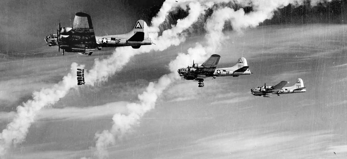 Khoảng 3.000 mảnh vỡ được thu hồi gồm mảnh thủy tinh vỡ từ bình oxy, một phần cánh quạt, các mảnh thân máy bay và động cơ, tấm biển tên của Tập đoàn General Motors...