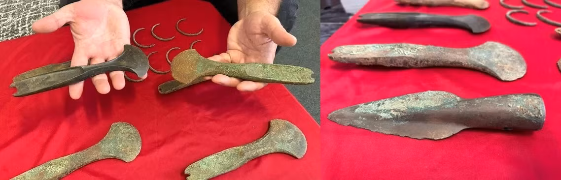 Khi tiến hành công tác khảo sát tại một cánh đồng gần Budyně nad Ohří ở Cộng hòa Séc, các chuyên gia đã phát hiện kho báu trang sức, vũ khí 3.600 năm tuổi bằng máy dò kim loại.