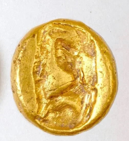 Theo suy đoán của giáo sư Christopher, lính đánh thuê có thể đã sử dụng tiền xu để thanh toán nhưng không rõ tại sao họ chôn chiếc bình chứa tiền giá trị đó.