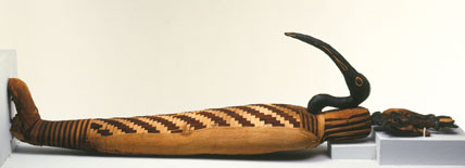 Do đó, người Ai Cập bắt và giết các loài vật như mèo, diều hâu, cá sấu, cừu, chó, dê rừng, bò, chim ưng, khỉ đầu chó, cò quăm, linh dương... để ướp xác. Sau đó, những xác ướp động vật linh thiêng này được đặt trong các hầm mộ, đền thờ hoặc nơi thờ phụng các vị thần.