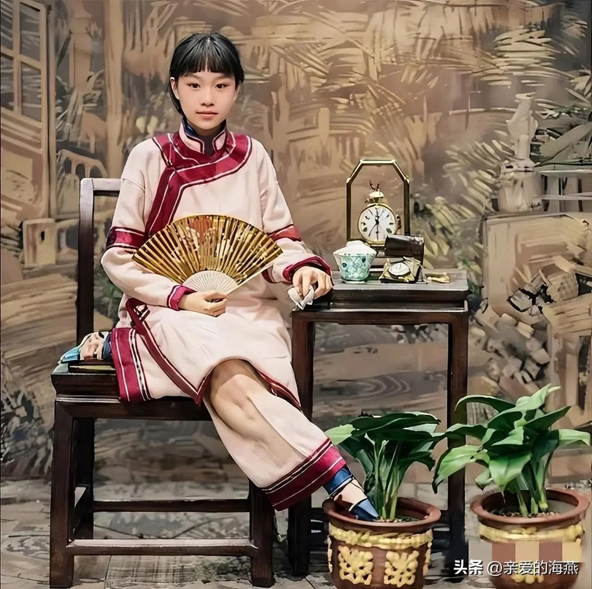 Dung mạo xinh đẹp của Dương Thúy Hỷ - nàng kỹ nữ nổi tiếng vào cuối thời nhà Thanh. Do hoàn cảnh gia đình khó khăn nên bà bị bán cho một người đàn ông họ Trần, sau là gia đình họ Dương và cuối cùng trở thành kỹ nữ chốn lầu xanh.