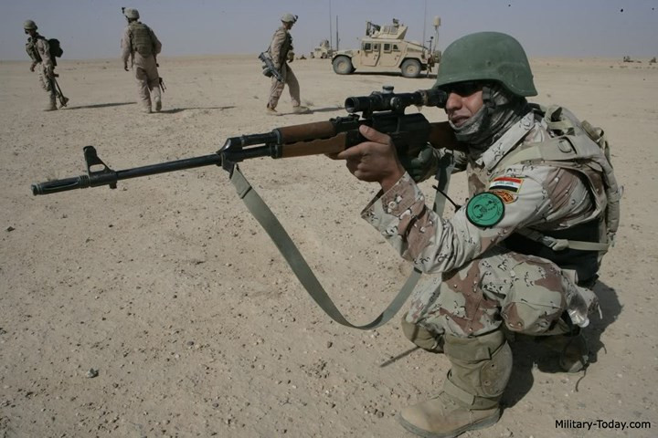 Tuy nhiên, M76 lại có thiết kế gần giống với AK-47 hơn Dragunov SVD. Ảnh: Military-Today.