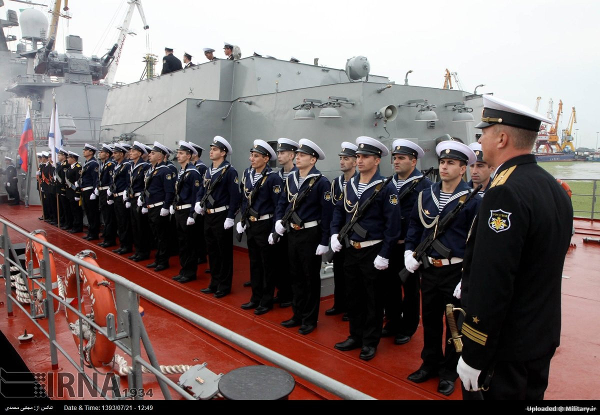 Việc dẫn bắn cho tên lửa vì vậy cũng đơn giản hơn do khoảng cách có thể nằm trong bán kính trinh sát của radar Mineral-ME. Tuy nhiên, việc nhìn qua đường chân trời đòi hỏi radar Mineral-ME phải nhận thêm thông tin từ trực thăng, máy bay trinh sát để đảm bảo độ chính xác cho tên lửa.