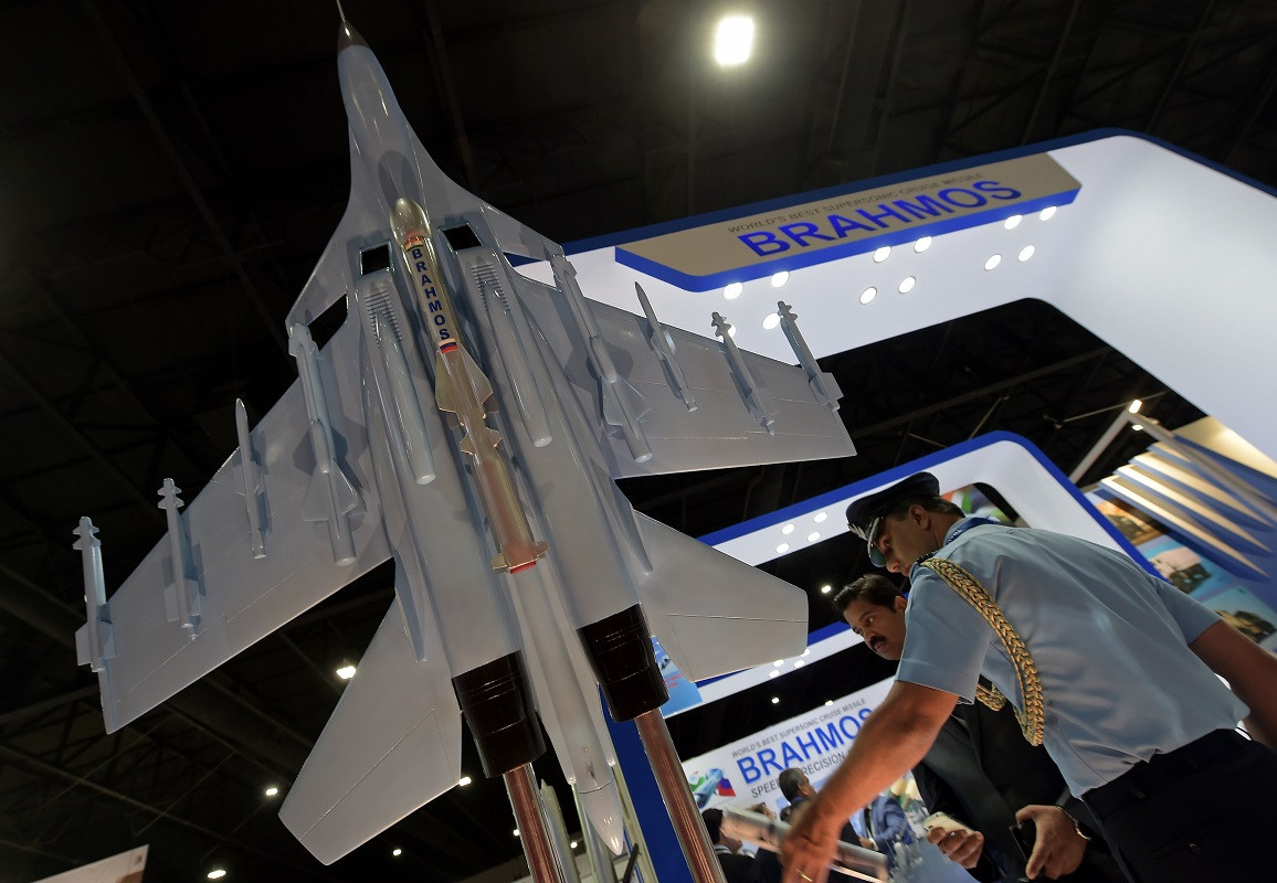 Cong nghe ten lua BrahMos da bi tuon ra ngoai, dich den la TQ?