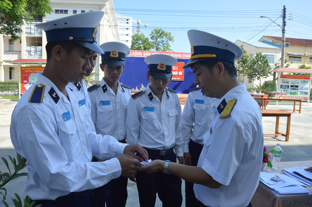 Ban tổ chức duy trì 2 vòng chấm điểm bao gồm vòng thuyết minh kỹ thuật và biểu diễn dưới nước. Các đội bốc thăm phần thi thuyết minh kỹ thuật.