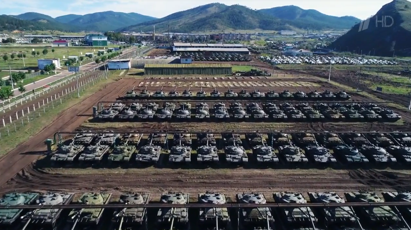 Kinh ngac cach Nga bao quan hang ngan chiec xe tang Lien Xo