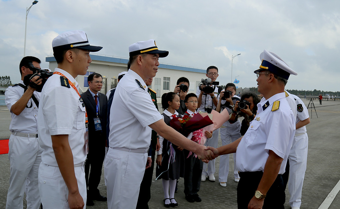 Tau ho ve ten lua 015-Tran Hung Dao tham Trung Quoc-Hinh-3