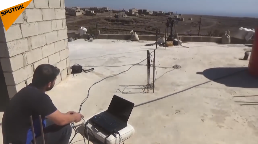 Trả lời phỏng vấn Sputnik, ông Salam cho biết, hệ thống vũ khí này có thể tự động theo dõi mục tiêu và luôn sẵn sàng khai hỏa khi hoạt động ở chế độ tự đồng hoàn toàn, bên cạnh đó nó cũng có chế độ điều khiển từ xa. Nguồn ảnh: Sputnik.