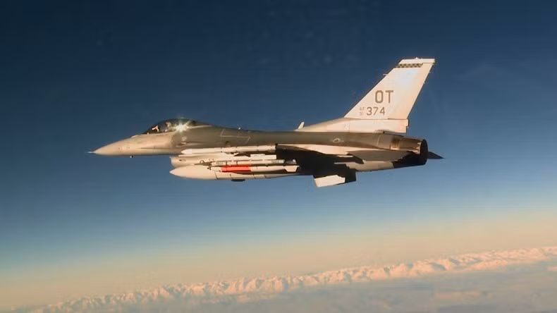 Thach thuc Nga, My tai trien khai loat bom hat nhan tai chau Au