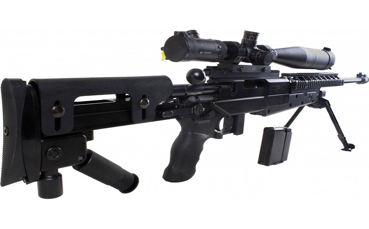 Toàn bộ phần thân súng ở các biến thể của APR đều được làm bằng nhôm với thiết kế đơn giản, dễ tháo lắp khi bảo trì sửa chữa. Và quan trọng nhất là nó có thể hoạt động ở nhiều môi trường khắc nghiệt nhất. Trọng lượng tối đa của APR ở biến thể APR 308 Việt Nam sử dụng ở Sharp Blade là 7.1kg và súng có chiều dài 1.139mm và khi gấp báng là 906mm. Nguồn ảnh: soldierweapons.ru.