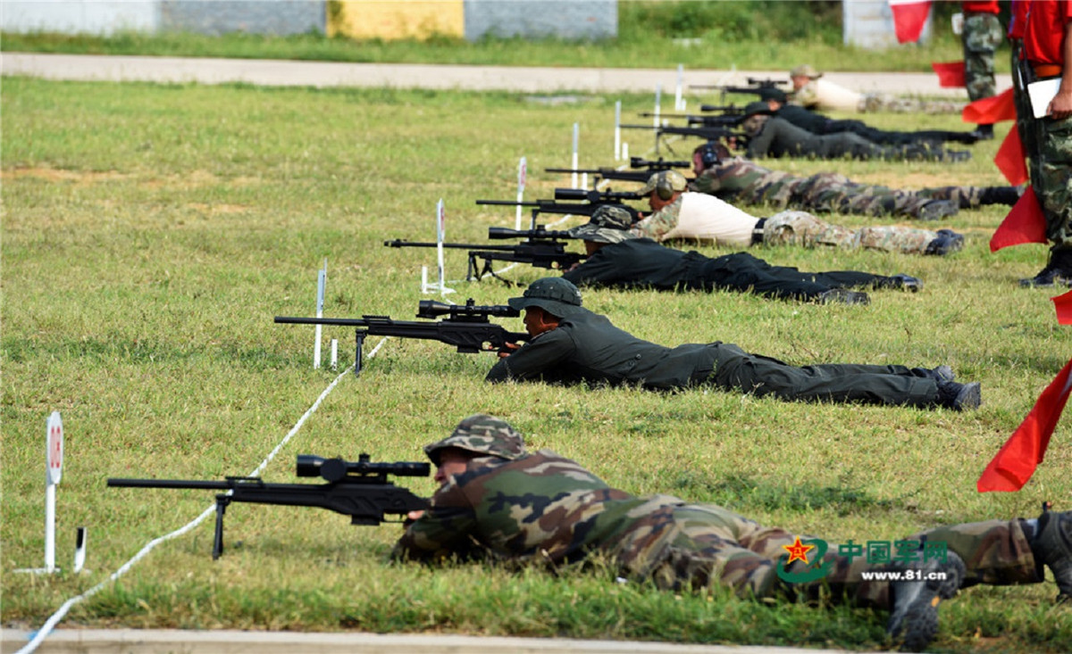 Được biết, tại Sharp Blade năm nay và trước đó là Sharp Blade 2016, nước chủ nhà Trung Quốc cung cấp súng trường bắn tỉa CS/LR4 cho các đội tuyển không mang theo súng dự thi. Trong Năm 2016, đội tuyển Việt Nam sử dụng song song cả APR 308 và CS/LR4 cho các phần thi của mình, hy vọng năm nay chúng ta sẽ có kết quả thi tốt hơn khi sử dụng bộ đôi súng APR 308. Nguồn ảnh: 81.cn