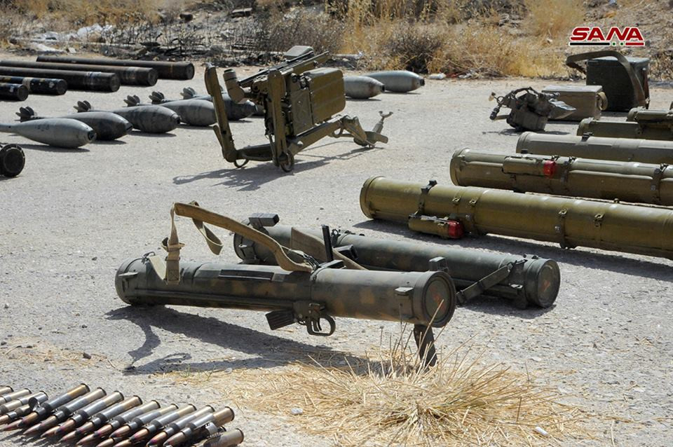 Điều đáng lưu ý là hầu hết số tên lửa trên đều có nguồn gốc từ Nga hoặc Liên Xô chế tạo trước đây, nhiều khả năng các tên lửa này từng nằm trong các kho vũ khí của Quân đội Syria nhưng rơi vào tay quân khủng bố trong khi xung đột nổ ra. Hoặc cũng có thể chúng có nguồn gốc từ bên ngoài Syria. Nguồn ảnh: SANA.