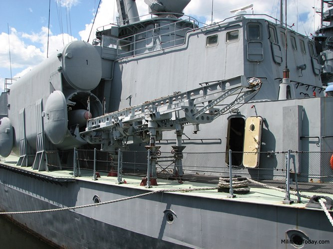 Đầu đạn P-15 Termit hình phễu nặng 500 kg, lớn hơn các đầu đạn chống hạm thông thường khác. Ảnh: Military-Today.