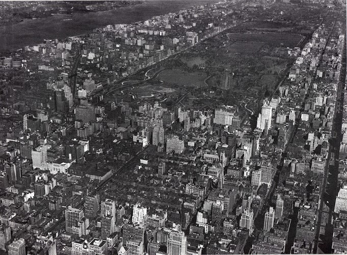 Hình ảnh Công viên Central Park, New York khi nhìn từ trên cao năm 1927.