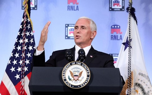 Pho Tong thong Pence: My khong de Trung Quoc de doa tren Bien Dong