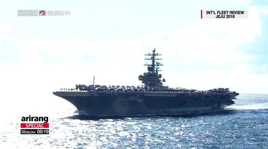 Và cuối cùng là tàu = USS Ronald Reagan (CVN-76) là một siêu hàng không mẫu hạm thuộc lớp tàu sân bay lớp Nimitz. Nguồn ảnh: Arirang.