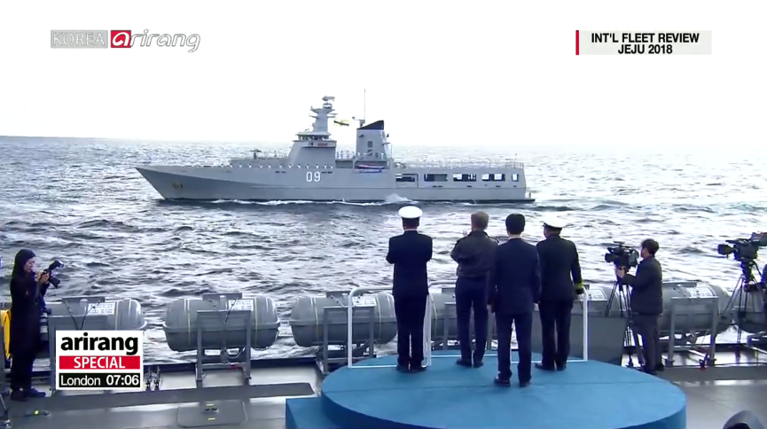 Và tàu hộ vệ KDB Daruttaqwa (09) của Hải quân Hoàng gia Brunei. Nguồn ảnh: Arirang.