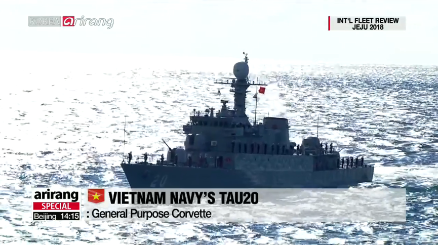 Tàu có 2 pháo OTO Melara 76mm, 2 pháo OTOBreda 40mm nòng đôi và điều đặc biệt nhất, quan trọng nhất là 2 cụm ống phóng ngư lôi cỡ 324mm ở trên tàu vẫn được giữ nguyên. Như vậy, có thể hoàn toàn khẳng định, tàu 20 sẽ là tàu hộ vệ săn ngầm của Hải quân Việt Nam. Nguồn ảnh: Arirang.