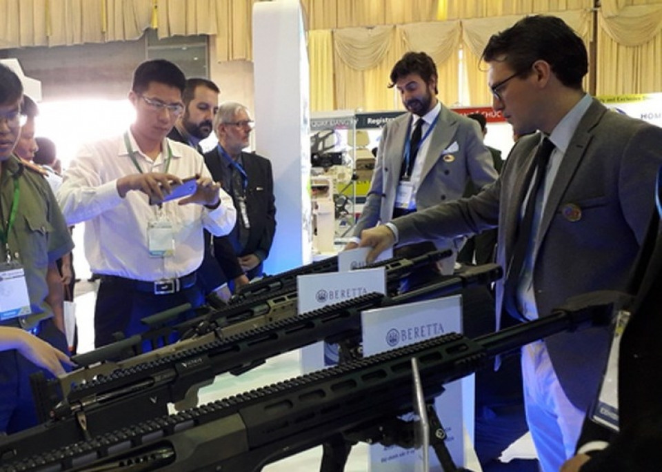 Khai mac trien lam quoc te ve an ninh tai Ha Noi