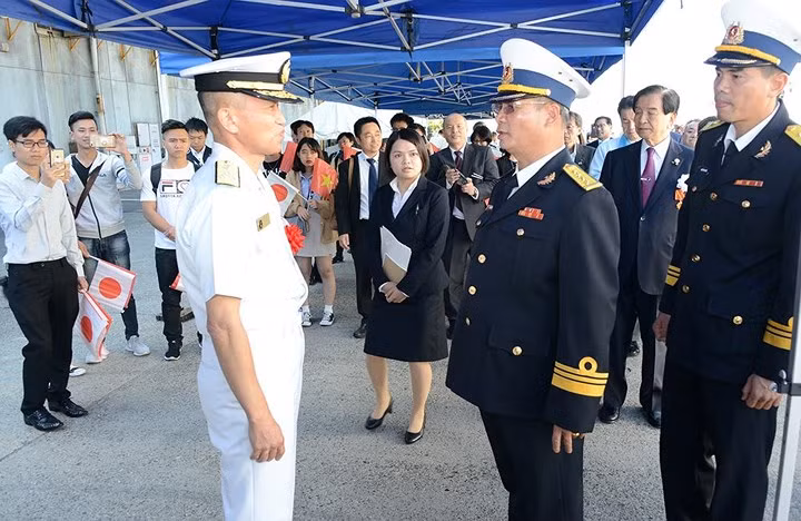 Ngoài các hoạt động giao lưu đối ngoại, chuyến đi cũng giúp đánh giá năng lực chỉ huy hiệp đồng, trình độ thao tác làm chủ vũ khí và trang bị kỹ thuật của Hải quân Việt Nam.