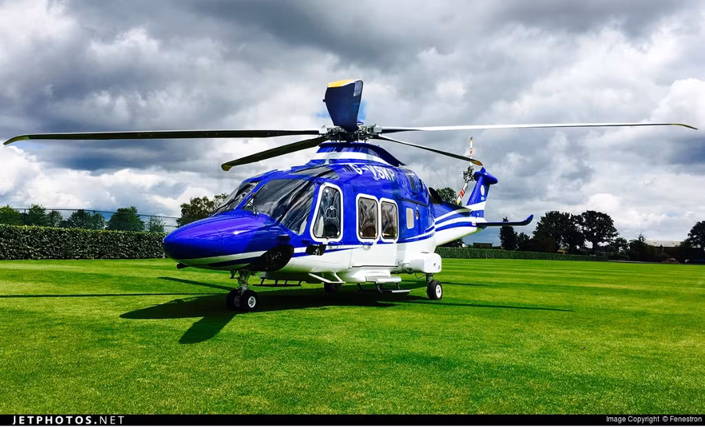 Mẫu trực thăng này có chiều dài 14,645 m; chiều rộng 2.530 m và chiều cao 4,50 m. Thân AW169 được làm bằng vật liệu tổng hợp nên có trọng lượng khá nhé so với khả năng tải trọng của mình với tổng trọng lượng là 4.85 tấn và có trọng lượng cất cánh tối đa 4.8 tấn.