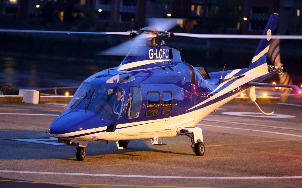 Theo điều tra ban đầu, nguyên nhân khiến chiếc trực thăng bị rơi là do cánh quạt phía đuôi không hoạt động khiến nó quay vòng một cách mất kiểm soát. Theo một số nguồn tin cho biết khi vụ nổ diễn ra, chủ tịch Leicester City Srivaddhanaprabha đang có mặt trong chiếc trực thăng này.