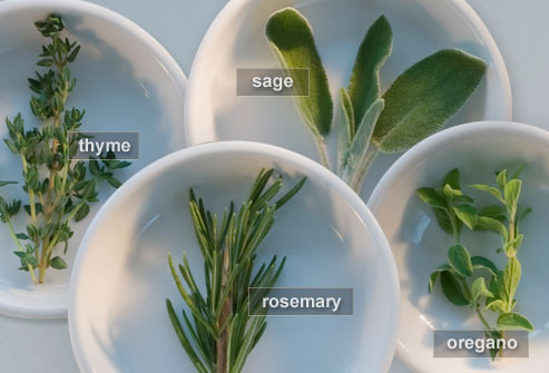  1. Rau gia vị Khi bạn thêm những loại rau gia vị này vào món ăn thay vì muối và chất béo, bạn đang tạo ra một lựa chọn lành mạnh cho trái tim. Những loại rau này chỉ thêm hương vị mà không thêm các tác động xấu đến sức khỏe trái tim. 