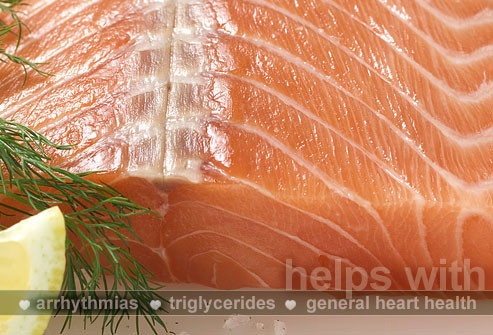 4. Cá Cá hồi, cá ngừ là những thực phẩm hàng đầu cho sức khỏe tim mạch, bởi chúng giàu omega-3, chất béo lành mạnh có thể làm giảm nguy cơ rối loạn nhịp tim và hạ huyết áp. Các nguồn cá khác cũng có omega-3, bao gồm cá thu, cá trích, cá mòi, và cá cơm.