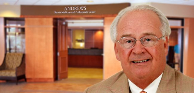 BS. James Andrews sinh năm 1942 tại Hoa Kỳ, là bác sỹ điều trị chấn thương dây chằng. Ông đã thực hiện phẫu thuật chỉnh hình cho nhiều vận động viên thể thao nổi tiếng thế giới. Tuy tuổi tác khá lớn, nhưng ông có thể lực và sức khỏe tốt .