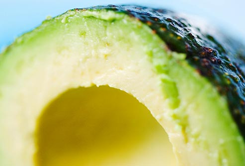  Quả bơ Bơ với thành phần chất béo lành mạnh rất tốt cho tim và hỗ trợ giảm nhẹ các triệu chứng viêm xương khớp. Bơ cũng giúp cơ thể hấp thu chất dinh dưỡng tốt hơn.