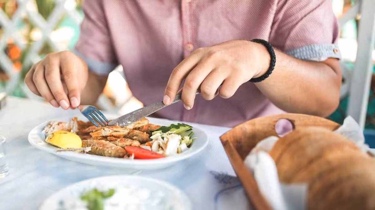 Khong ai ngo moi ngay chung ra an vao co the luong nhua nay