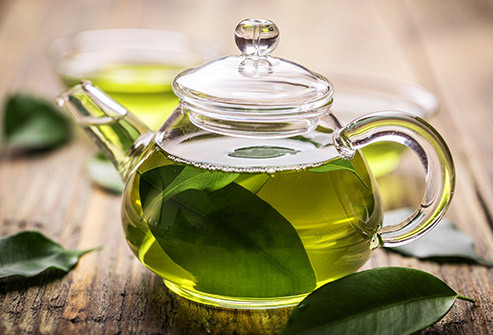  Rượu và caffeine Nếu không thể bỏ hoàn toàn rượu và caffeine thì nên kiểm soát lượng uống mỗi ngày. Ngoài ra, bỏ qua các loại rượu pha hay cà phê pha sẵn có quá nhiều đường. Trà là lựa chọn sạch và an toàn nhất.