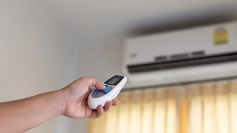  8. Nhiệt độ phòng ngủ Nhiệt độ cơ thể và phòng ngủ cũng có thể ảnh hưởng sâu sắc đến chất lượng giấc ngủ. Hãy kiểm tra các mức nhiệt độ khác nhau để tìm ra mức nhiệt nào thoải mái nhất cho bạn.