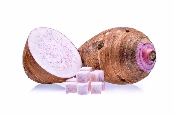 Khoai môn cũng rất tốt cho nỗ lực bồi bổ thận. Y học cổ truyền Trung Quốc cho rằng khoai sọ có tính hàn, vị ngọt, cay nồng, dùng khoai sọ hàng ngày có thể dưỡng khí, bổ thận, kiện tỳ và dạ dày.