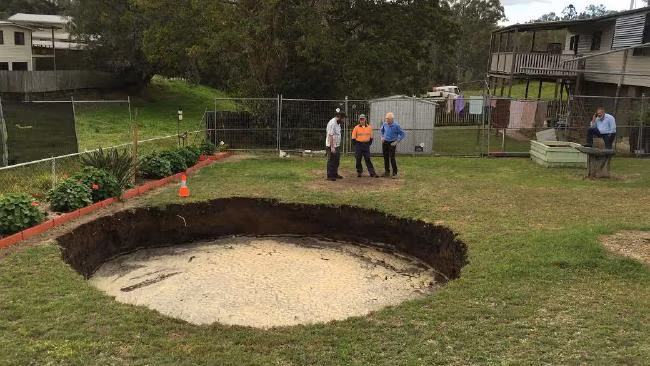 Khi đến nơi, ngay cả những chuyên gia dày dạn kinh nghiệm cũng không thể tin được vào hiện tượng kỳ lạ họ được chứng kiến.