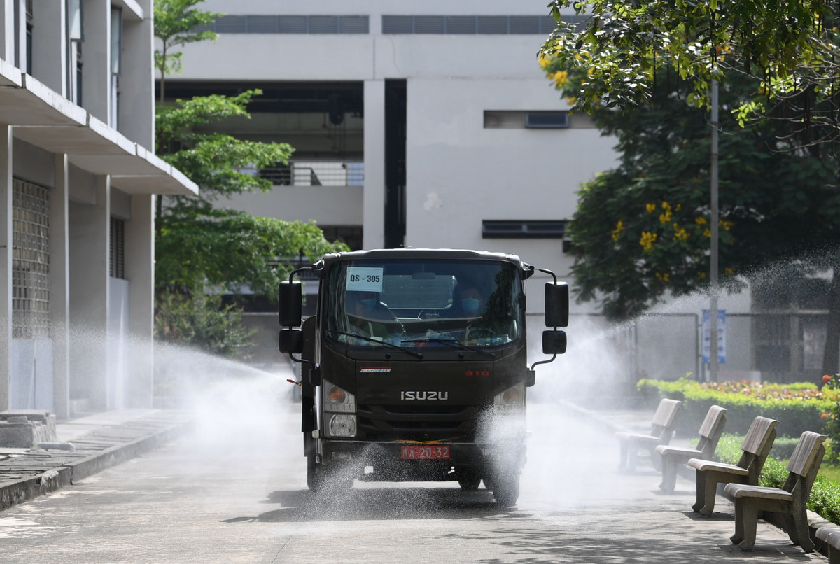 Theo Binh chủng Hóa học, từ chiều và đêm 29/5, 15 xe đặc chủng, khí tài hiện đại nhất, hơn 100 cán bộ, chiến sĩ đã cùng với lực lượng phòng hóa của Quân khu 1, Quân đoàn 2 khẩn trương triển khai lực lượng tiêu độc, khử trùng ở hai huyện Lạng Giang và Tân Yên.