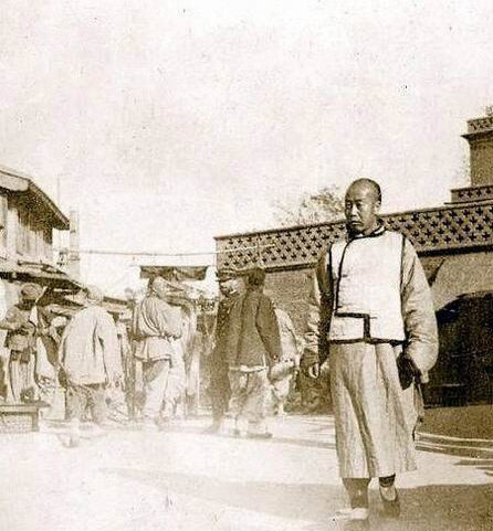 Một hình ảnh tương tự.