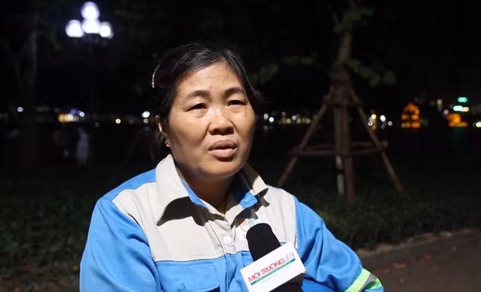 Cong nhan ve sinh moi truong: Chung toi so…Tet