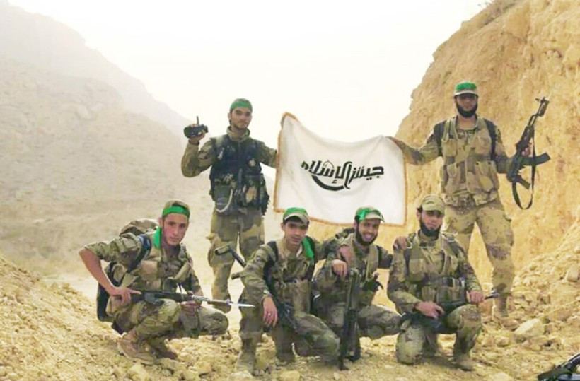 Iran bat ngo phong ten lua tan cong nhom vu trang o Pakistan-Hinh-4