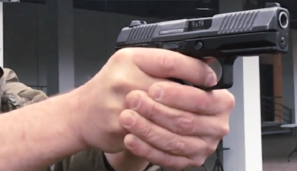 Điểm hạn chế của PL-15K là nhà sản xuất chưa thể dự đoán tuổi thọ nòng súng, cũng như số phát đạn nó có thể chịu được trước khi phải thay thế.