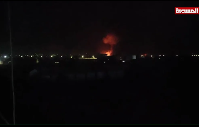 Ngay sau vụ tấn công, một loạt nghị sĩ Mỹ đã có phản ứng. Hạ nghị sĩ Dân chủ Ro Khanna cho rằng, những cuộc không kích này chưa được Quốc hội cho phép. Trong khi đó, hạ nghị sĩ Dân chủ Mark Pocan cũng nếu quan điểm, Mỹ không thể mạo hiểm vướng vào một cuộc xung đột kéo dài hàng thập kỷ nữa mà không có sự cho phép của Quốc hội. Các nghị sĩ khác nói họ không muốn Mỹ tham gia vào một cuộc chiến rộng hơn trong khu vực Trung Đông. Ảnh: Al-Masira TV.