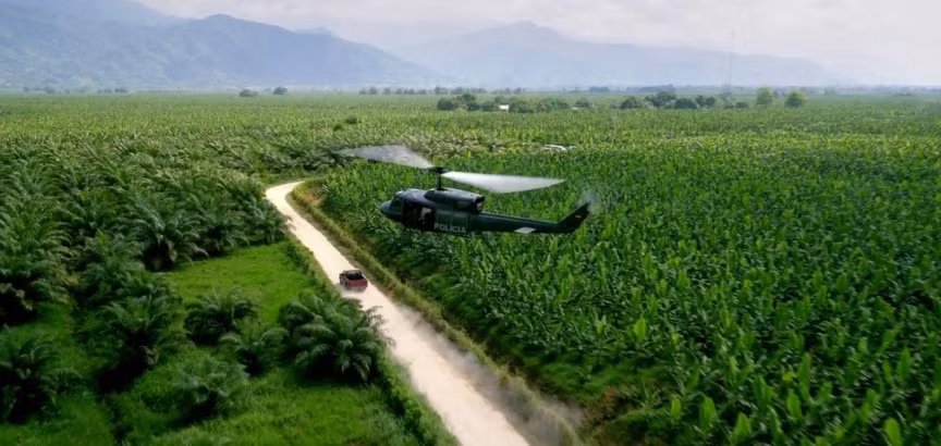 Nằm sâu trong khu rừng hoang vắng ở Caqueta, Colombia, Tranquilandia là “vương quốc” sản xuất cocaine. Nơi đây có 19 phòng thí nghiệm và 8 đường băng. Hồi tháng 3/1984, lực lượng chống ma túy đã đột kích vào cơ sở bên trong, thu giữ 7 máy bay và 13,8 tấn cocaine.