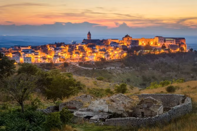Thị trấn Minervino Murge ở vùng Apulia, Italy.