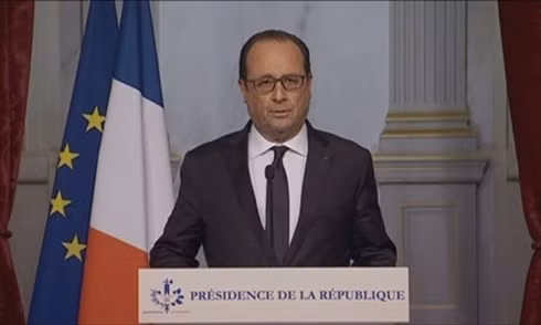 Tổng thống Pháp Francois Hollande đã tuyên bố nước Pháp sẽ để quốc tang ba ngày tưởng niệm các nạn nhân xấu số. Nhà lãnh đạo Pháp cũng khẳng định, Paris sẽ đáp trả phiến quân IS bằng mọi cách.