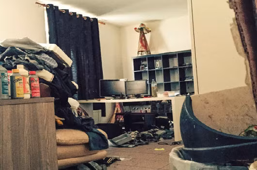 Căn phòng bên trong căn hộ...