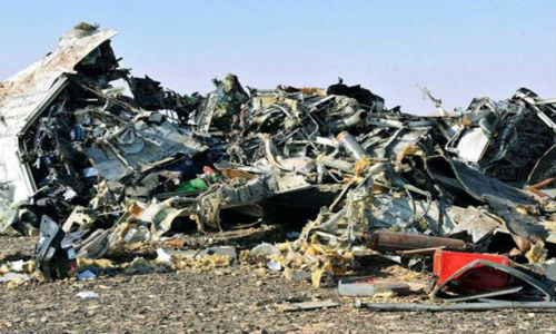 Hiện trường vụ rơi máy bay Nga tại Sinai, Ai Cập hôm 31/10.