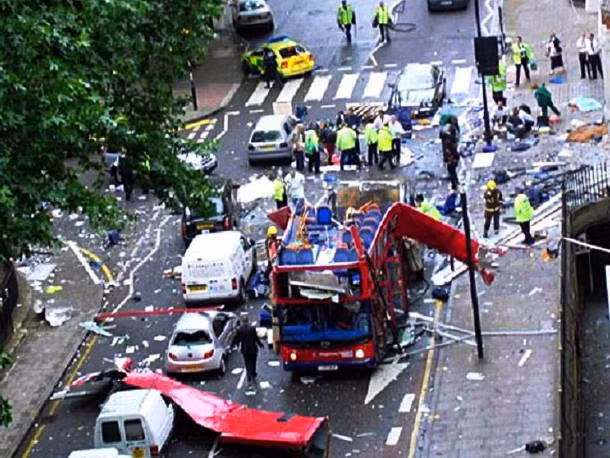 Nhung vu tan cong khung bo dam mau nhat the gioi-Hinh-7