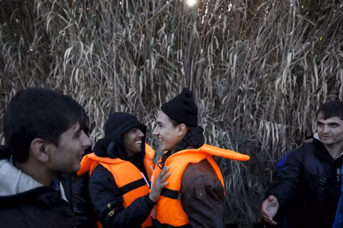 Khung hoang nhap cu: Giac mo va ac mong ti nan-Hinh-9